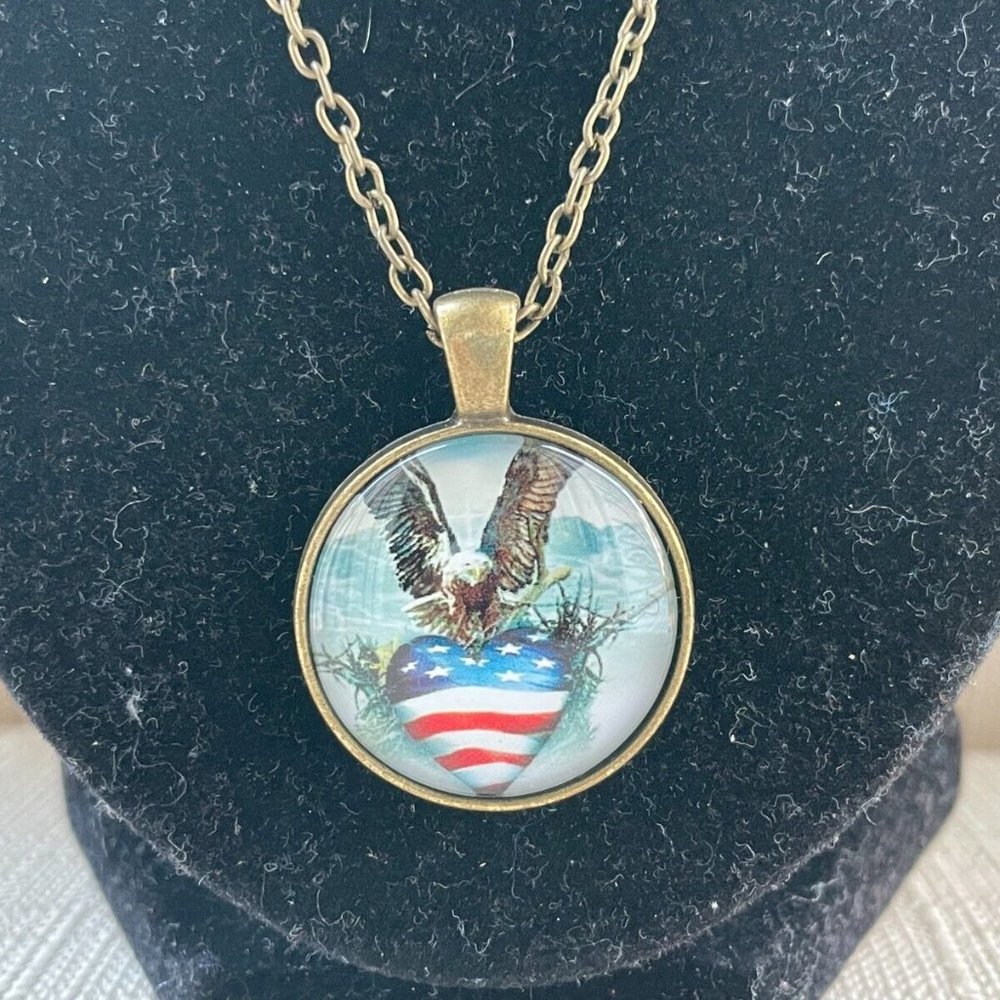 US Flag Necklace Bronze Tone Chain Fashion Patriot Jewelry Cabochon Pendant - Picture 3 of 7